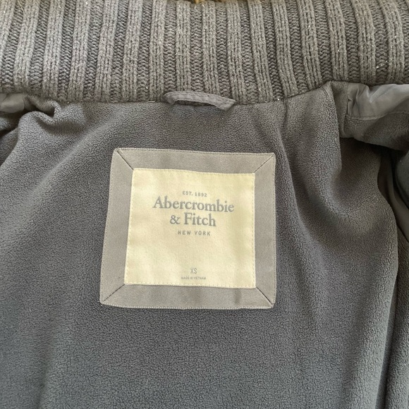 Abercrombie & Fitch down jacket - Picture 9 of 9